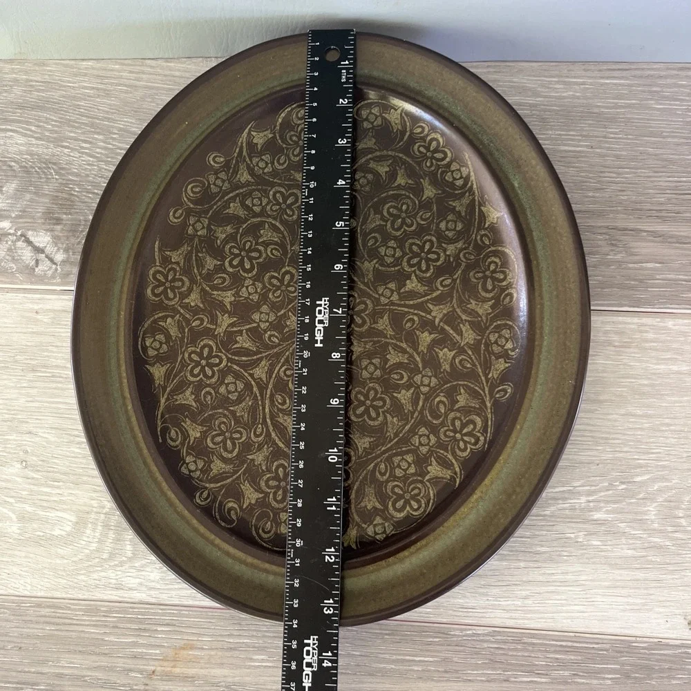 Franciscan Madeira Earthenware 13.5
